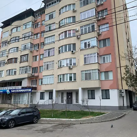 Bedroom + Living Large 75m2 Chisinau