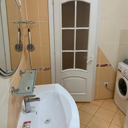 Bedroom + Living Large 75m2